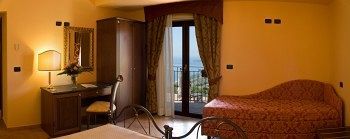 Agostiniana Hotel Santa Teresa Di Riva Luaran gambar